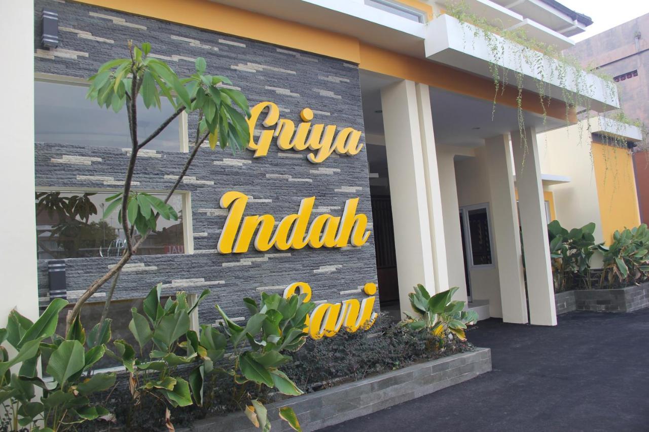Griya Indah Sari Hotel Solo Eksteriør billede
